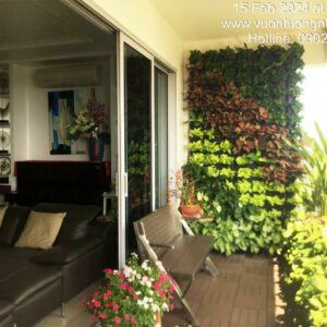 Tường Đứng Ban Công Xanh Chung Cư Estella Thủ Đức (tưới ban công không có cấp nước)