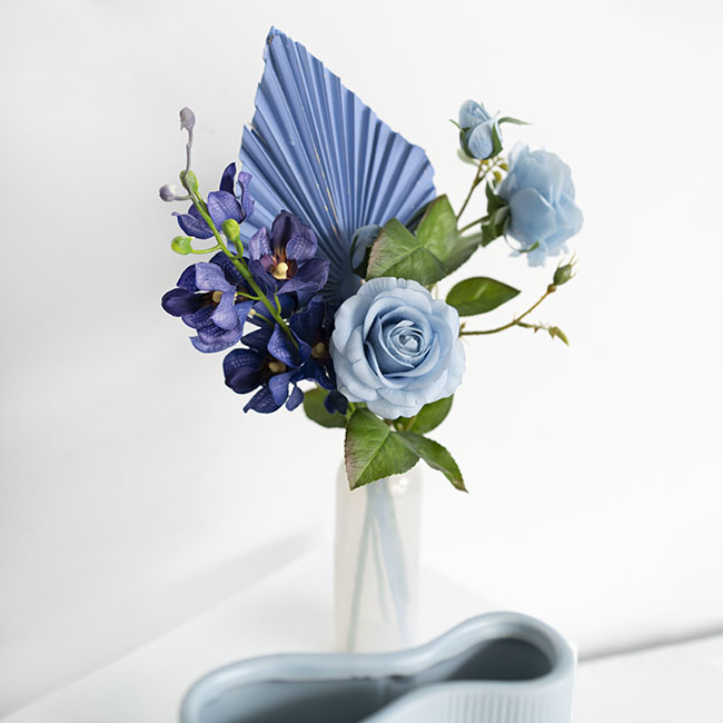 Sơn Xịt Hoa Úc Màu Xanh Dương Trang Trí Hoa Florist Koch & Co Spray Paint
