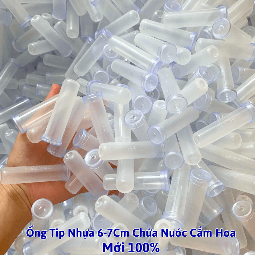 Ống Típ Nhựa Chứa Nước Cắm Hoa