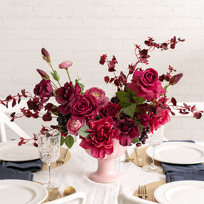 Sơn Xịt Hoa Tươi Úc Màu Đỏ Rượu Mận Burgundy Red